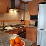 Acogedor En * בוירו
